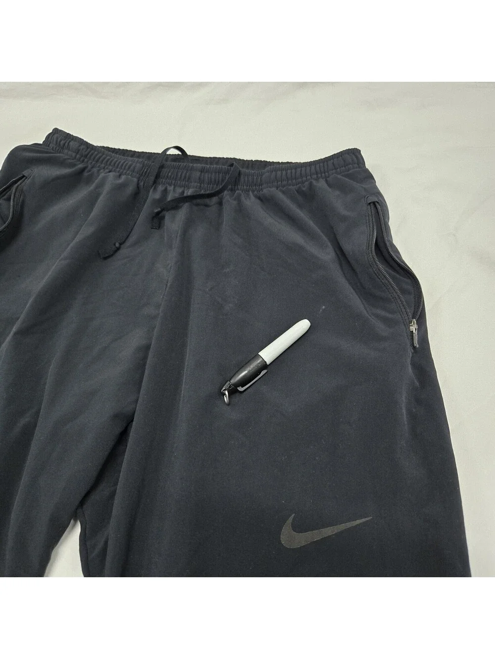 Men's MEDIUM Nike Flex Dry-Fit Black Jogger Pants Zip Pockets Reflective 885280
